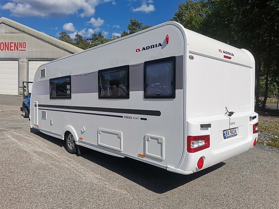Adria ADORA 613 HT - ALDE - KOMFYR - DUSJ - PANORAMA 6 of 30