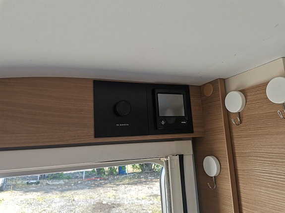 Adria ADORA 613 HT - ALDE - KOMFYR - DUSJ - PANORAMA 23 of 30