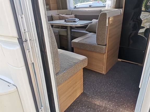 Adria ADORA 613 HT - ALDE - KOMFYR - DUSJ - PANORAMA 13 of 30