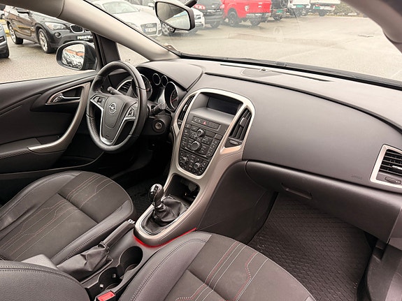 Opel Astra 17 of 25