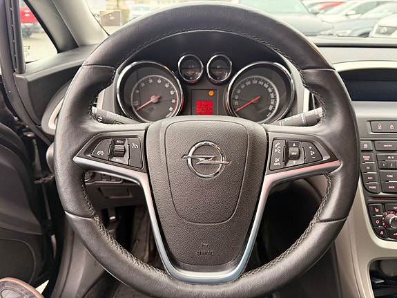Opel Astra 18 of 25