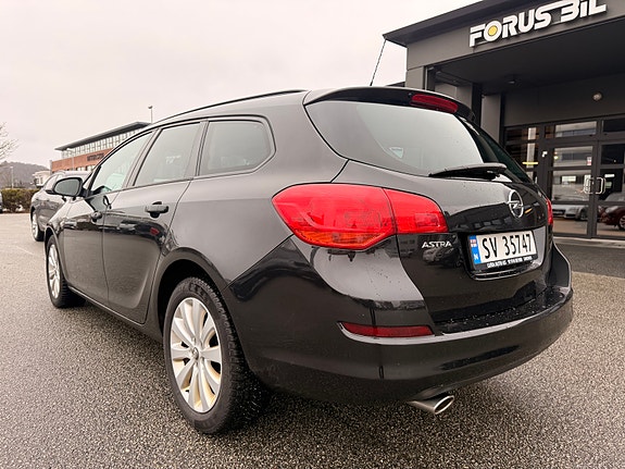 Opel Astra 3 of 25