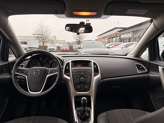 Opel Astra 15 of 25