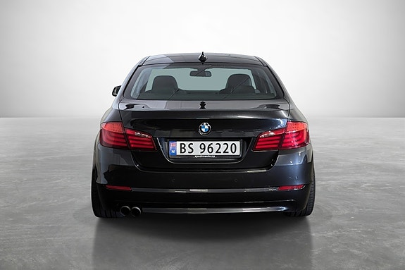 BMW 523i 7 of 26