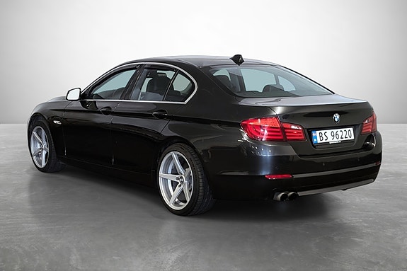 BMW 523i 6 of 26