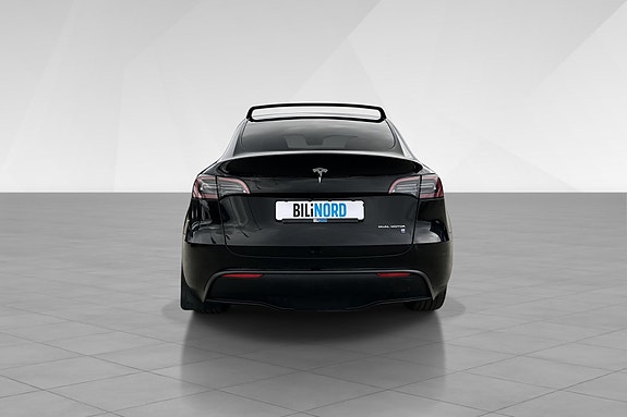 Tesla Model Y 5 of 22