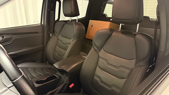 Isuzu D-max 12 of 25