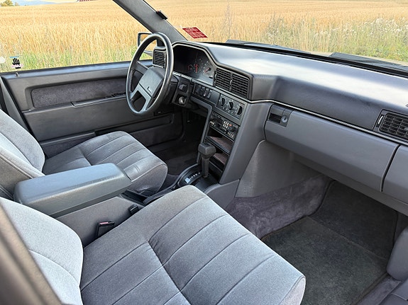 Volvo 760 13 of 30