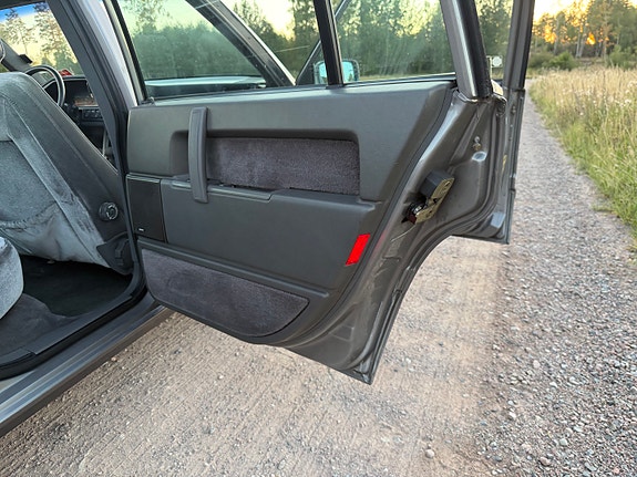 Volvo 760 22 of 30