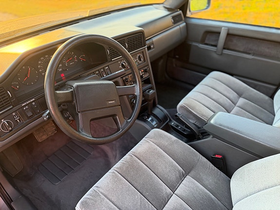 Volvo 760 11 of 30