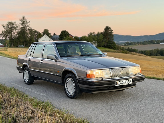 Volvo 760 4 of 30