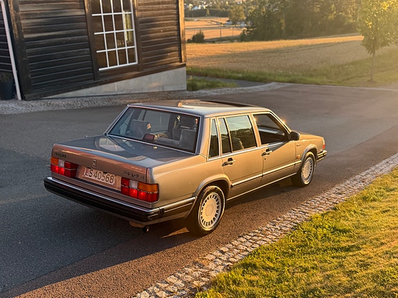 Volvo 760 7 of 30