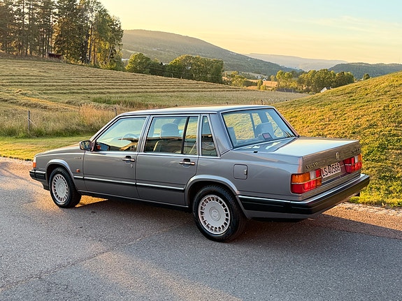 Volvo 760 8 of 30