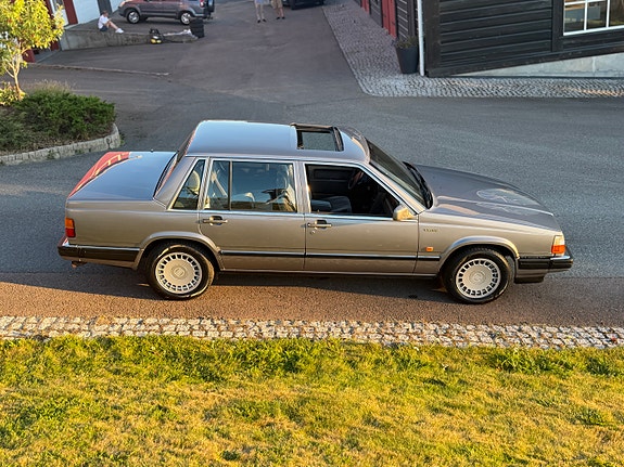 Volvo 760 6 of 30