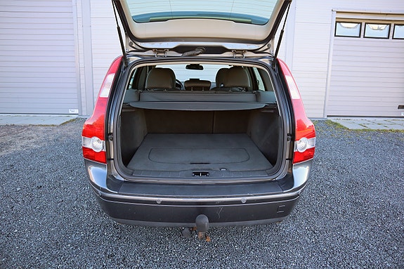 Volvo V50 9 of 18