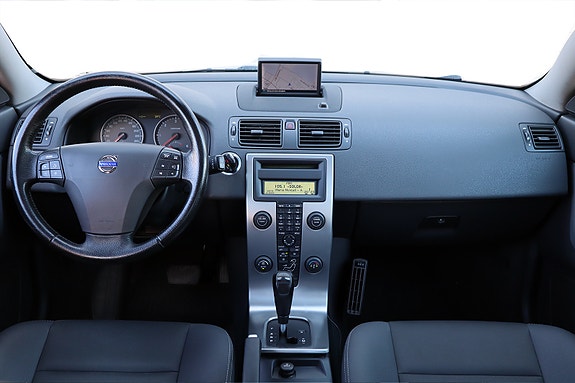 Volvo V50 12 of 18