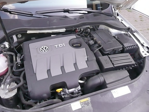 Volkswagen Passat 17 of 26