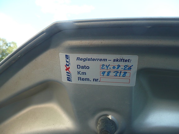 Volkswagen Passat 16 of 26