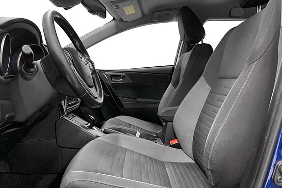 Toyota Auris 3 of 16