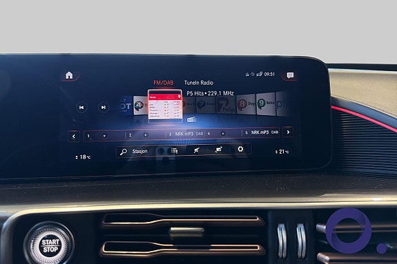 Mercedes-Benz EQC400 22 of 24