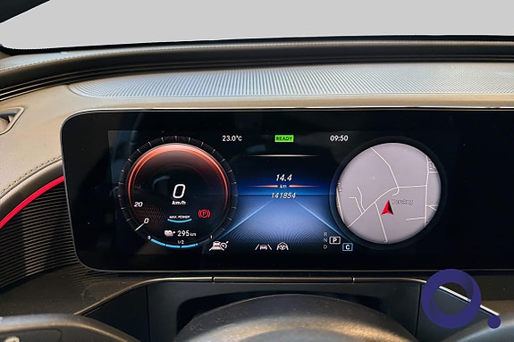 Mercedes-Benz EQC400 17 of 24
