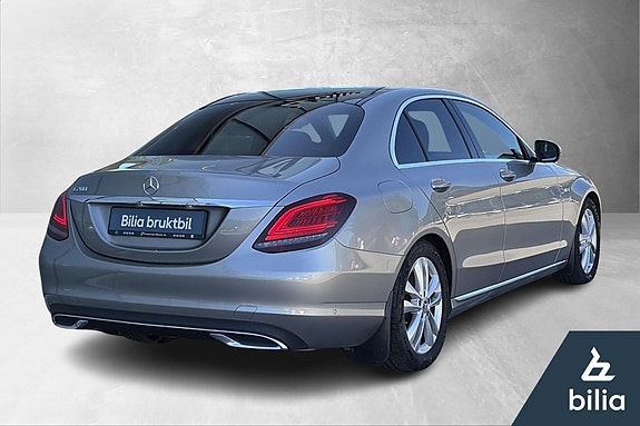 Mercedes-Benz C200 4 of 12