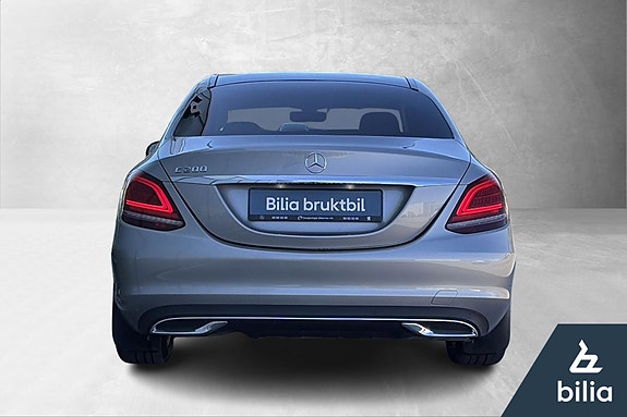 Mercedes-Benz C200 3 of 12