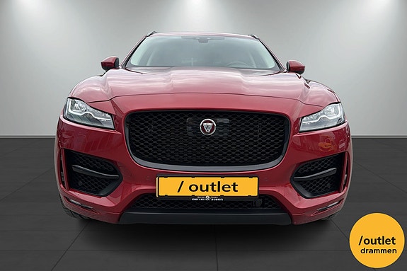 Jaguar F-PACE 2 of 20