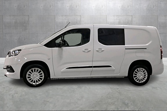 Toyota Proace City 2 of 30