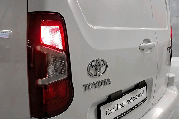 Toyota Proace City 26 of 30