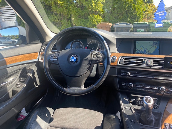 BMW 520d 24 of 30