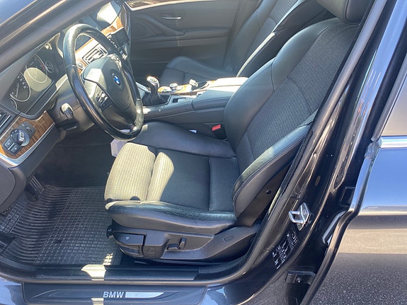 BMW 520d 27 of 30