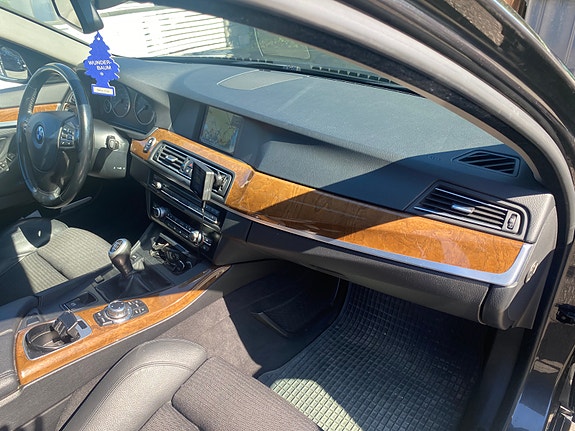 BMW 520d 19 of 30