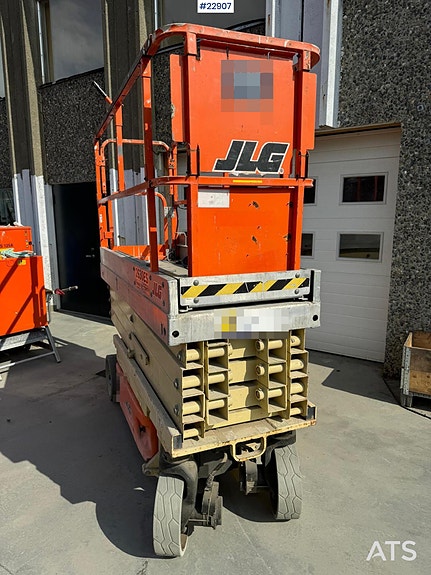 JLG 2630 ES lift 4 of 11