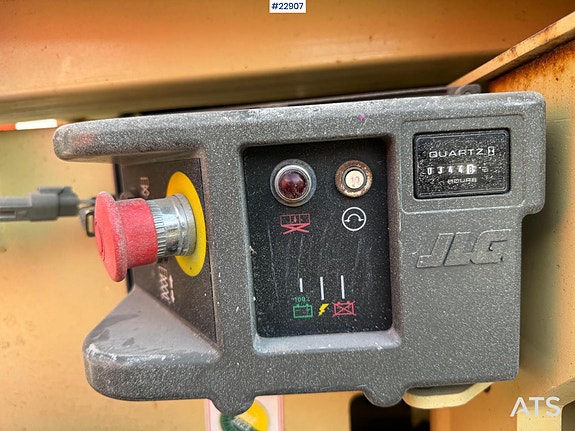 JLG 2630 ES lift 7 of 11