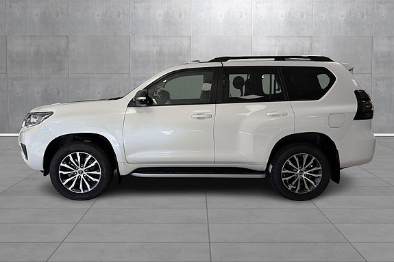 Toyota Land Cruiser 2 of 27