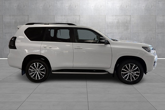 Toyota Land Cruiser 6 of 27