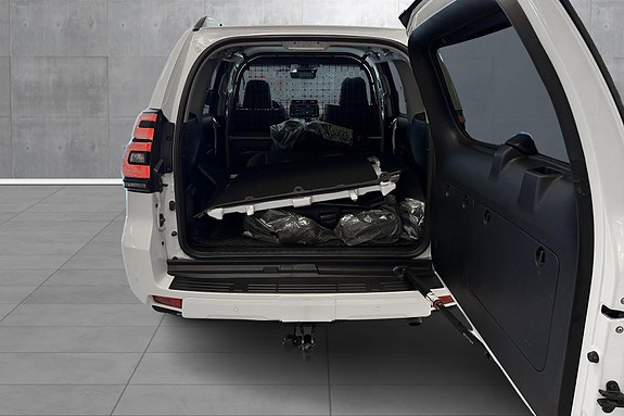 Toyota Land Cruiser 16 of 27