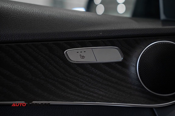Mercedes-Benz C300 de 30 of 30