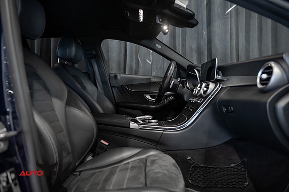Mercedes-Benz C300 de 24 of 30