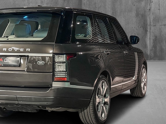 Land Rover Range Rover 9 of 30