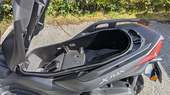 Yamaha X-Max 300 7 of 29