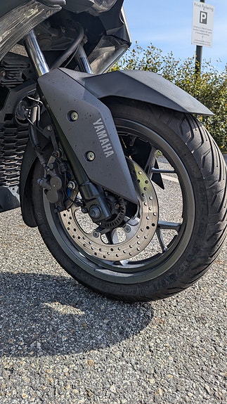Yamaha X-Max 300 9 of 29