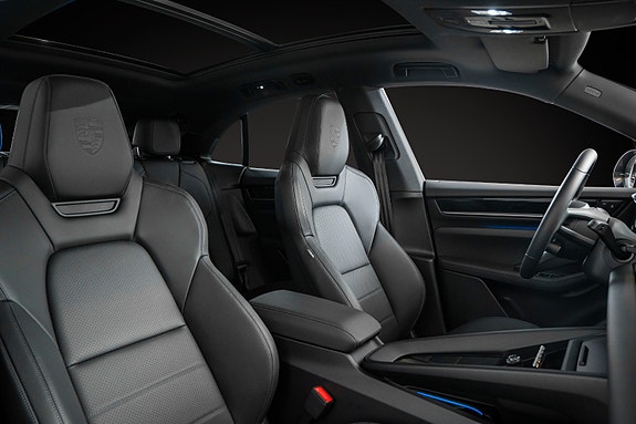 Porsche Macan 4 10 of 24