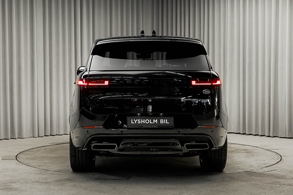 Land Rover Range Rover Sport 13 of 30