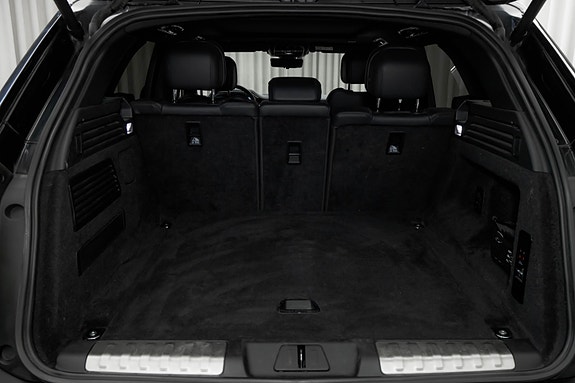 Land Rover Range Rover Sport 14 of 30