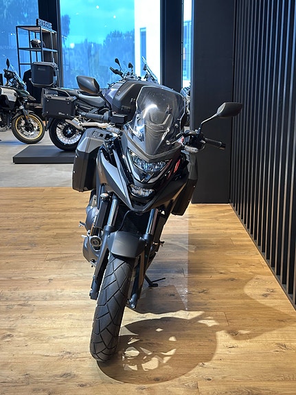 Honda NC750X DCT - Koffertsett og varmeholker 5 of 9