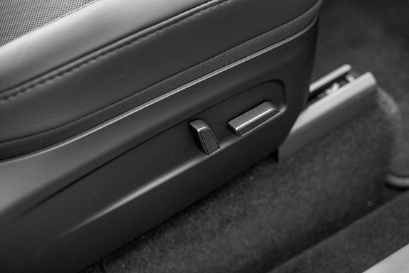 Tesla Model Y 24 of 24
