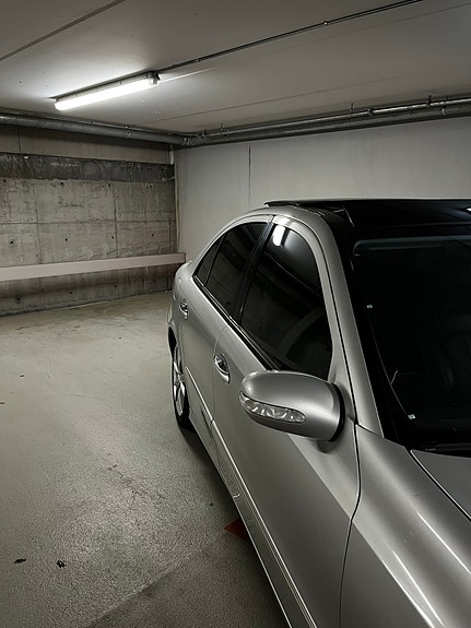 Mercedes-Benz E240 12 of 30
