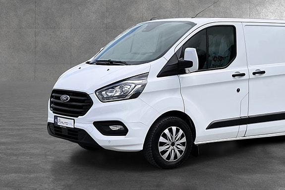 Ford Transit Custom 8 of 30